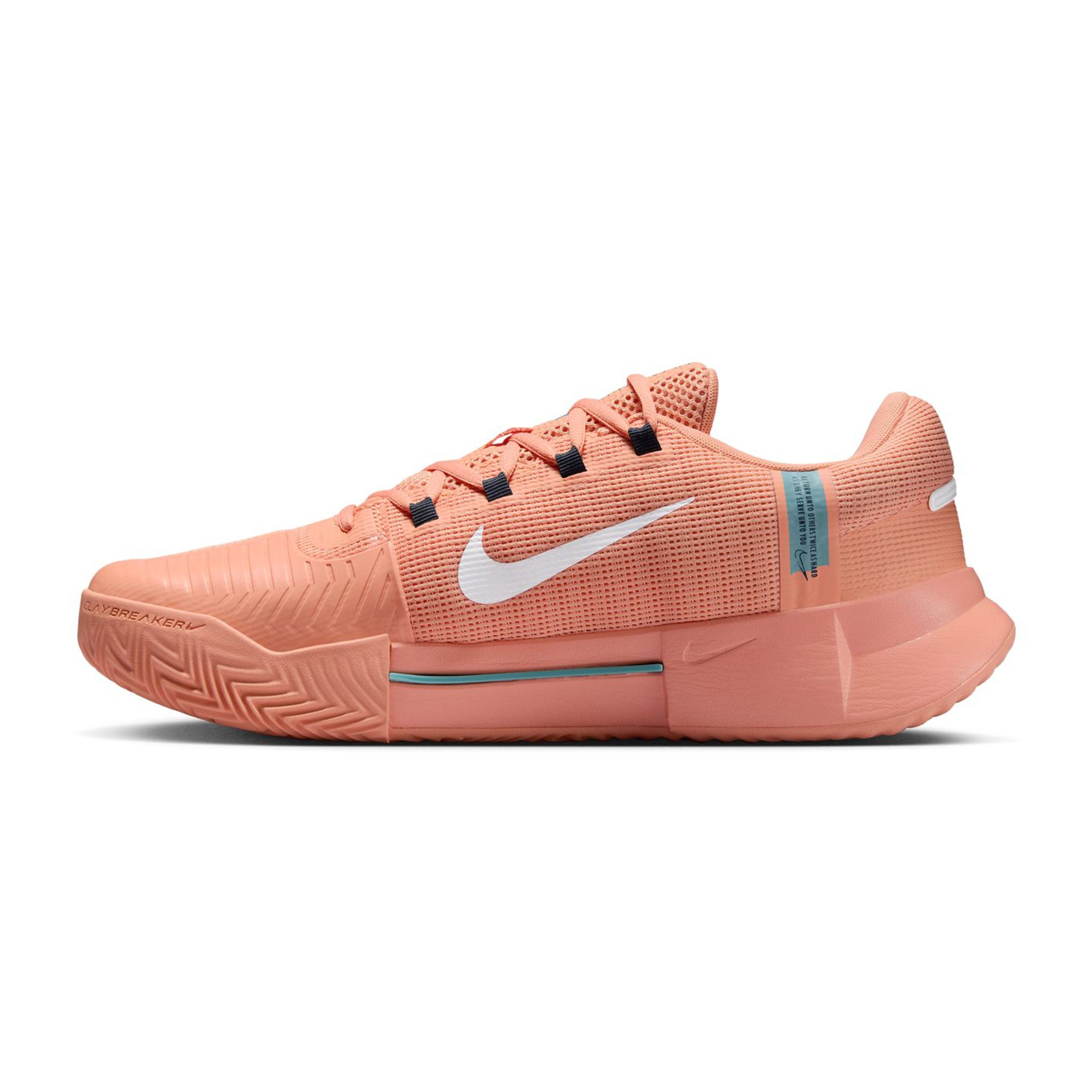 Zoom GP Challenge 1 Clay Court Shoe Men-Apricot,Dark Blue | Tennis