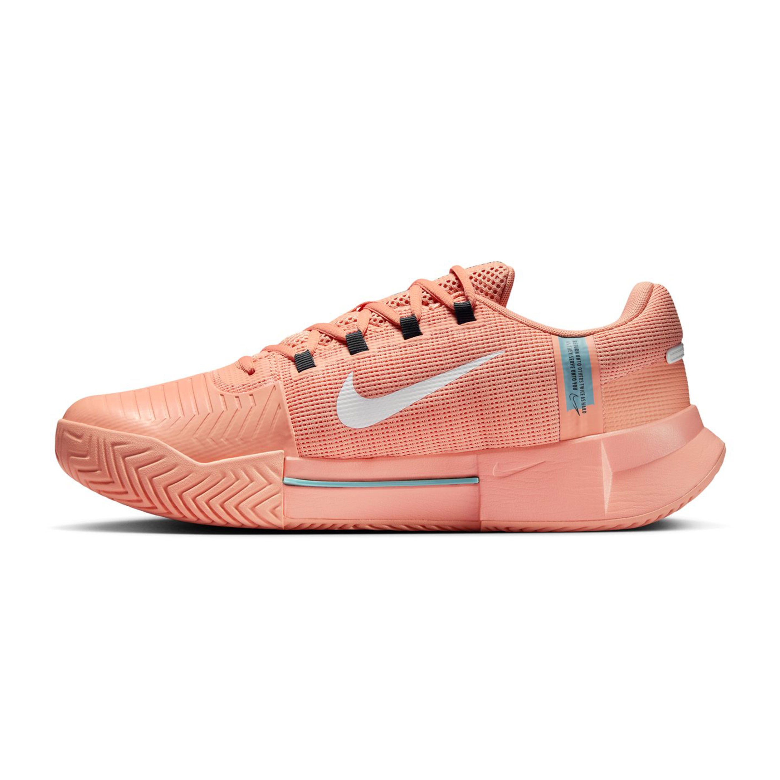 Zoom GP Challenge 1 All Court Shoe Men-Apricot,Dark Blue | Tennis
