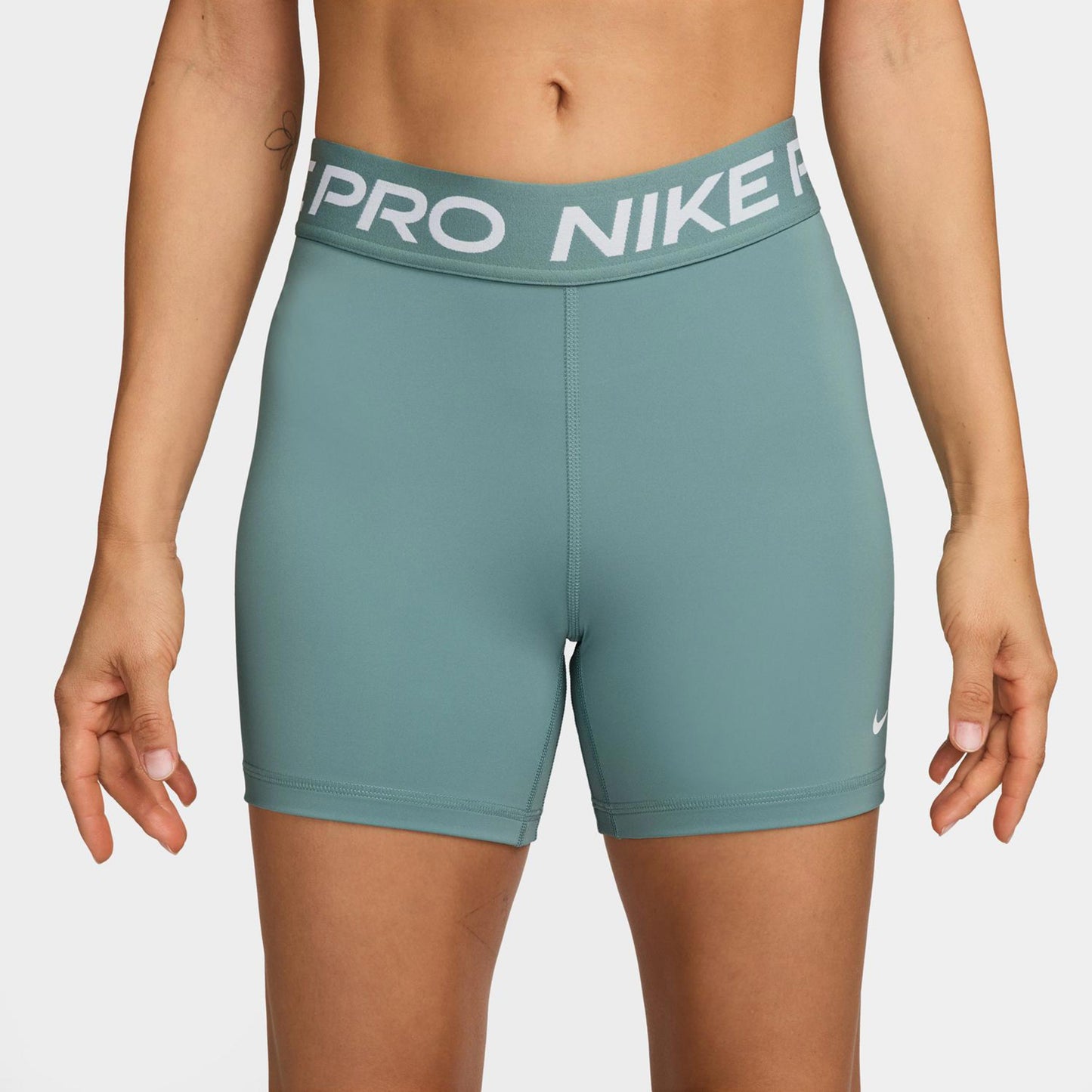 Nike Pro 365 5in Shorts Women-Sage