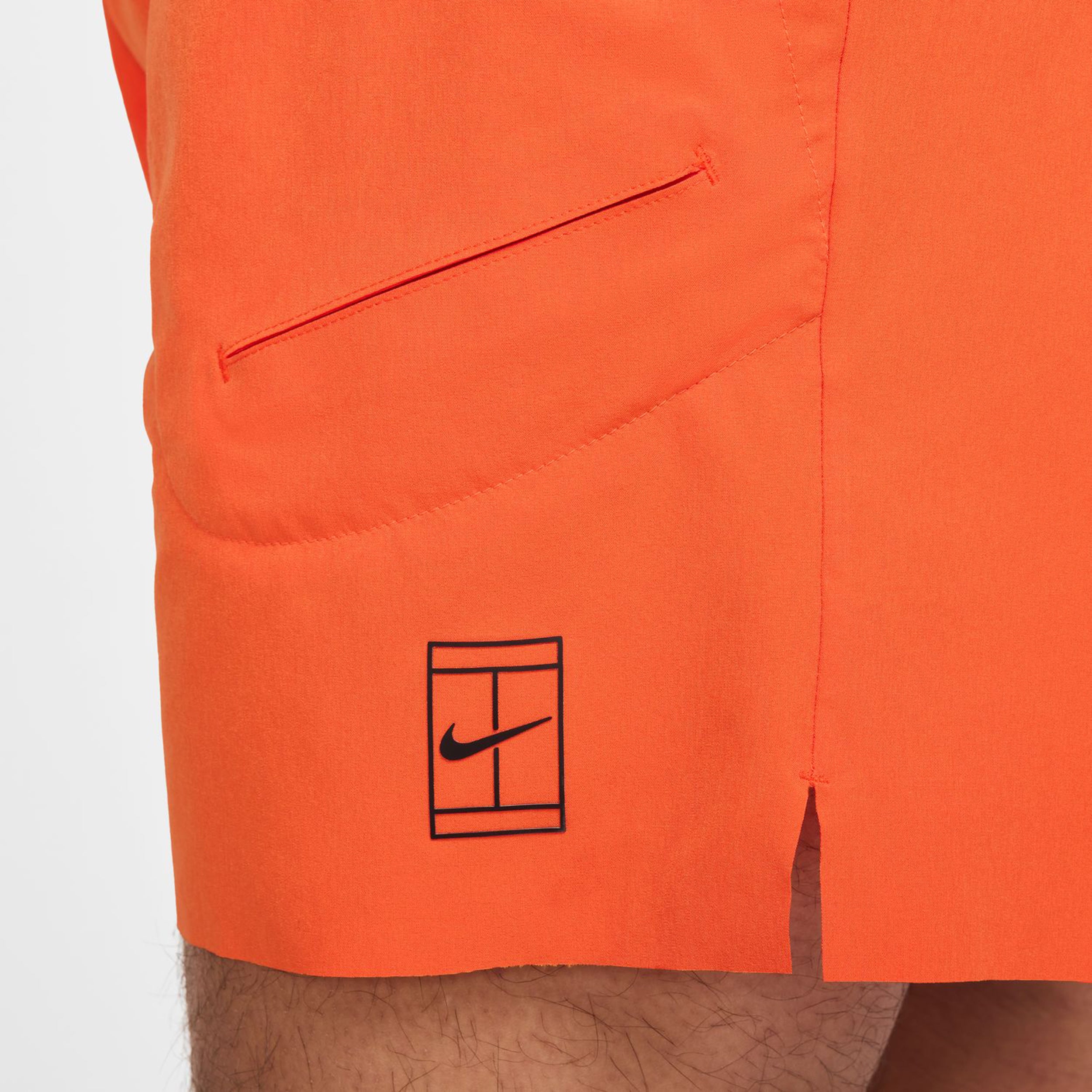Court Dri-FIT Advantage 6in Shorts Men - orange, black | Tennis-Point