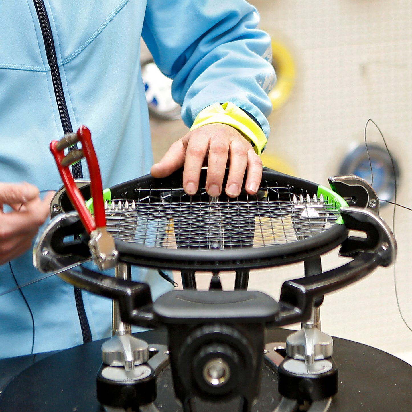 Tennis-Point Services Stringing Service