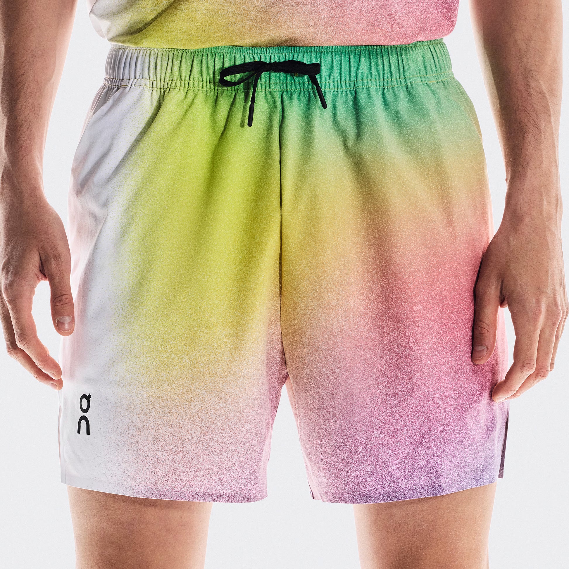 On Court Shorts Men-White,Multicoloured