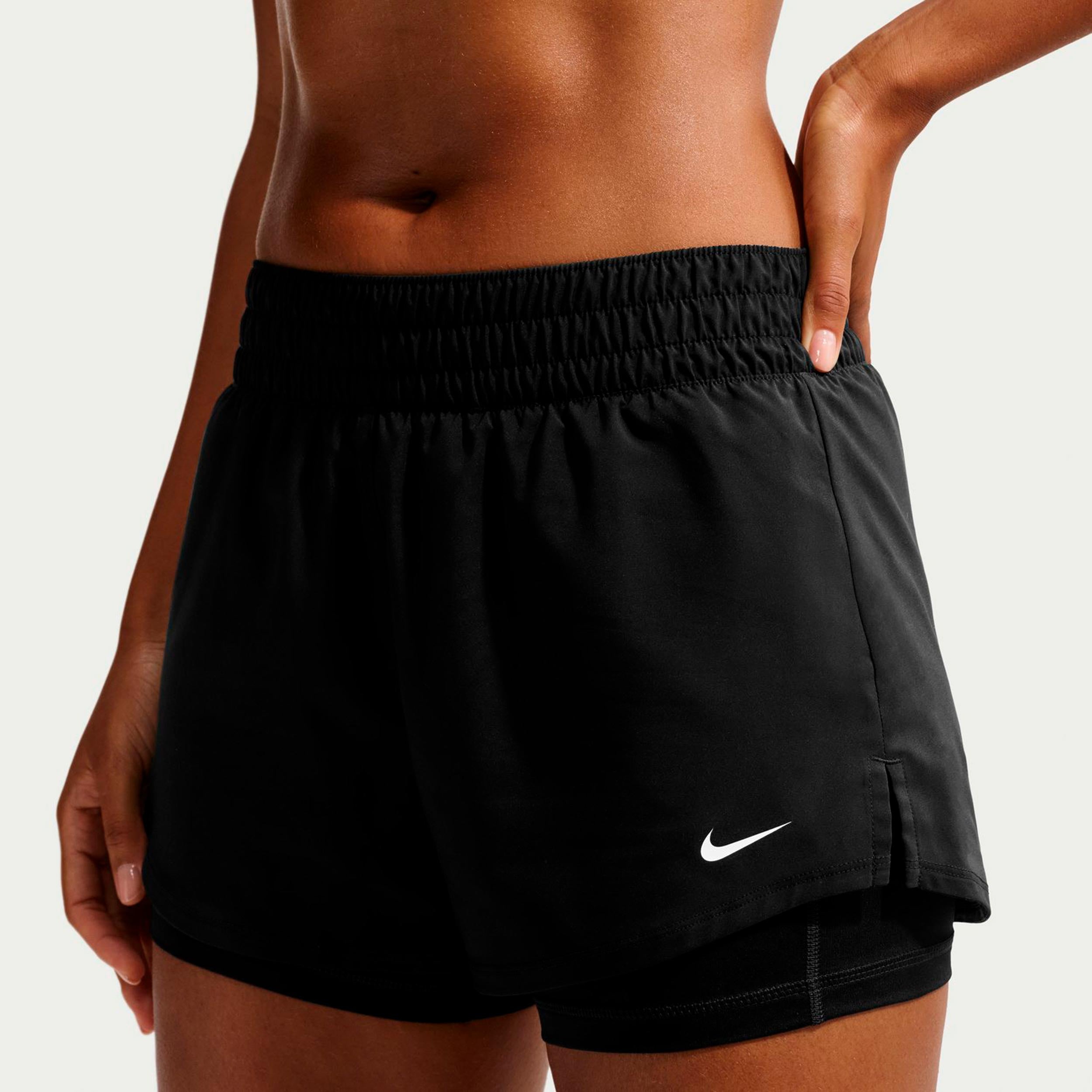 Nike Dri-Fit One Mid Rise 2in1 3in Shorts Women-black, white