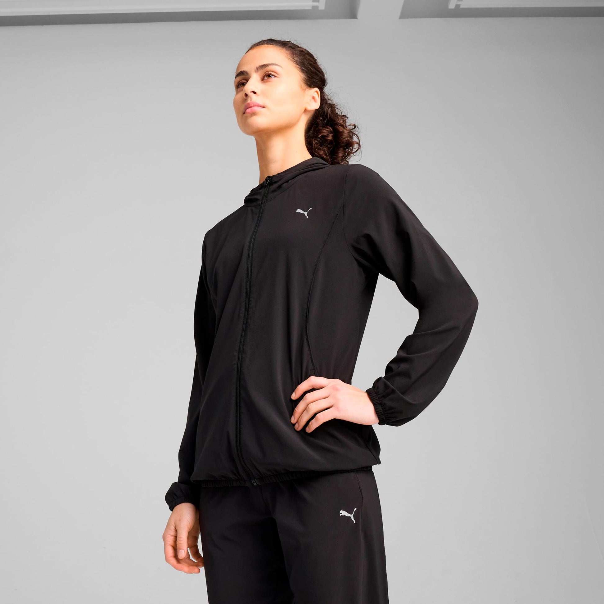 Puma Velocity Woven Running jacket Women-black