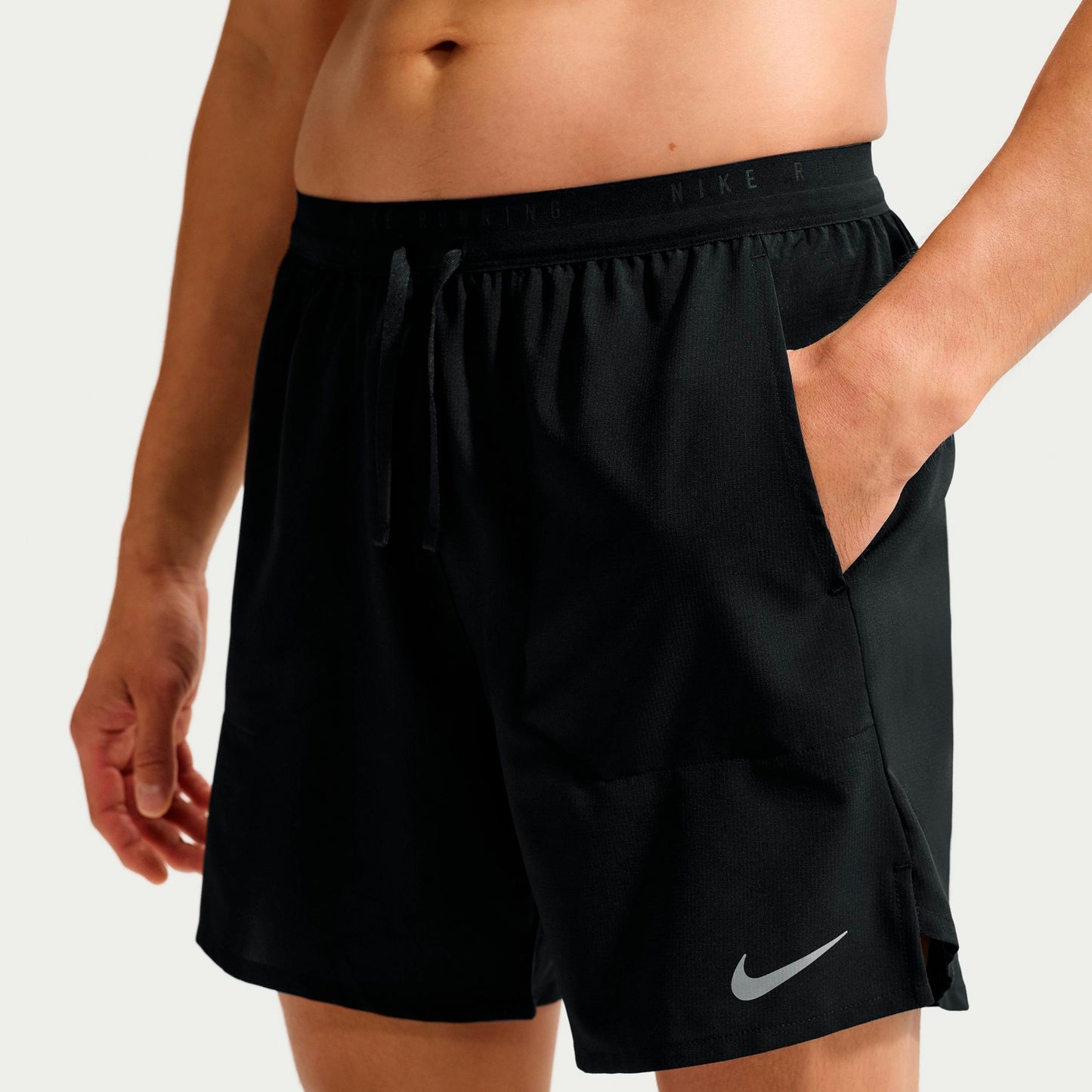 Nike STRIDE 7IN Running shorts Men - black, silver