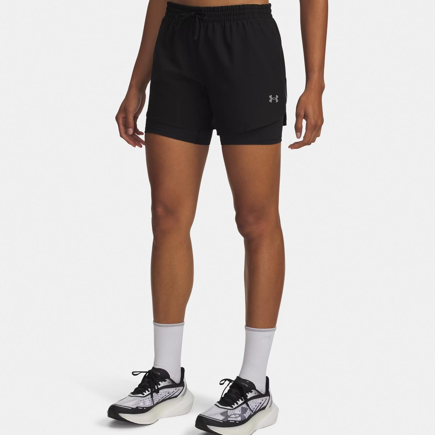 Under Armour Velociti Pro 6in 2n1  Running shorts Women-black, silver