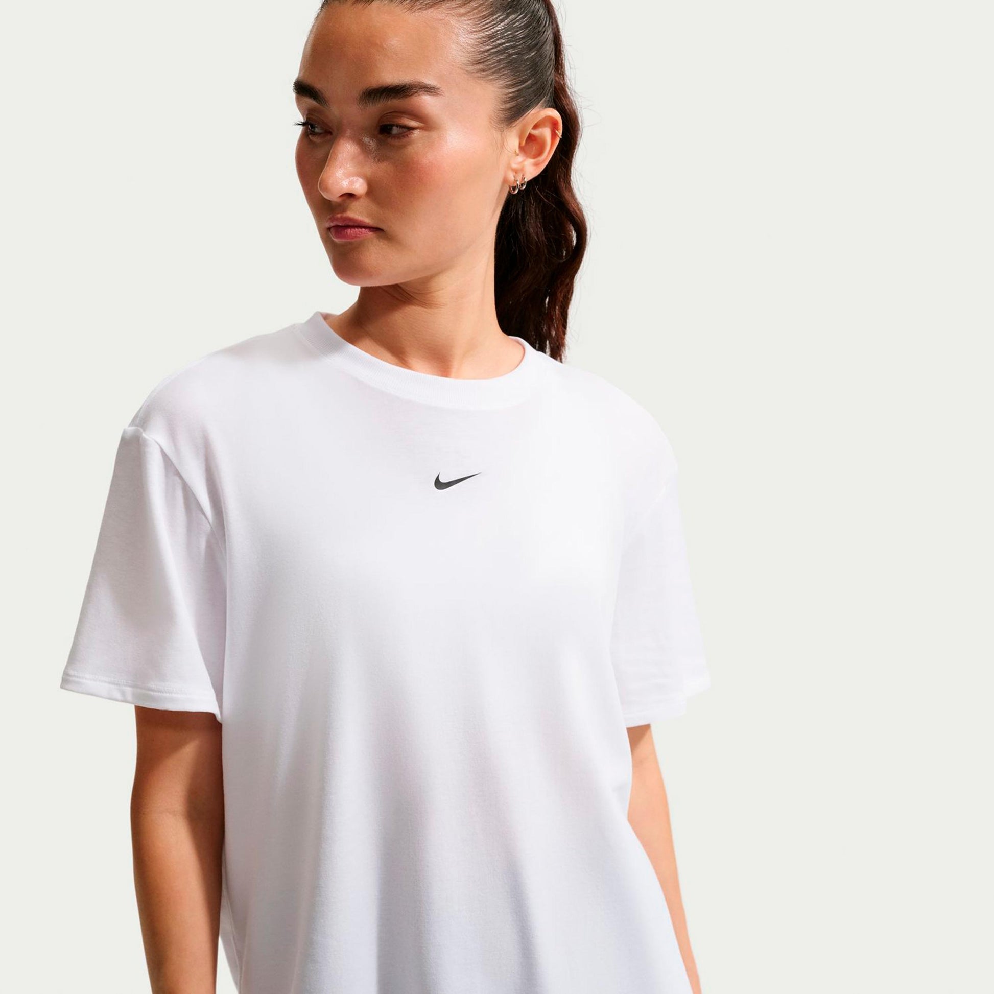 Nike One Relaxed Dri-Fit  T-Shirt Women-white