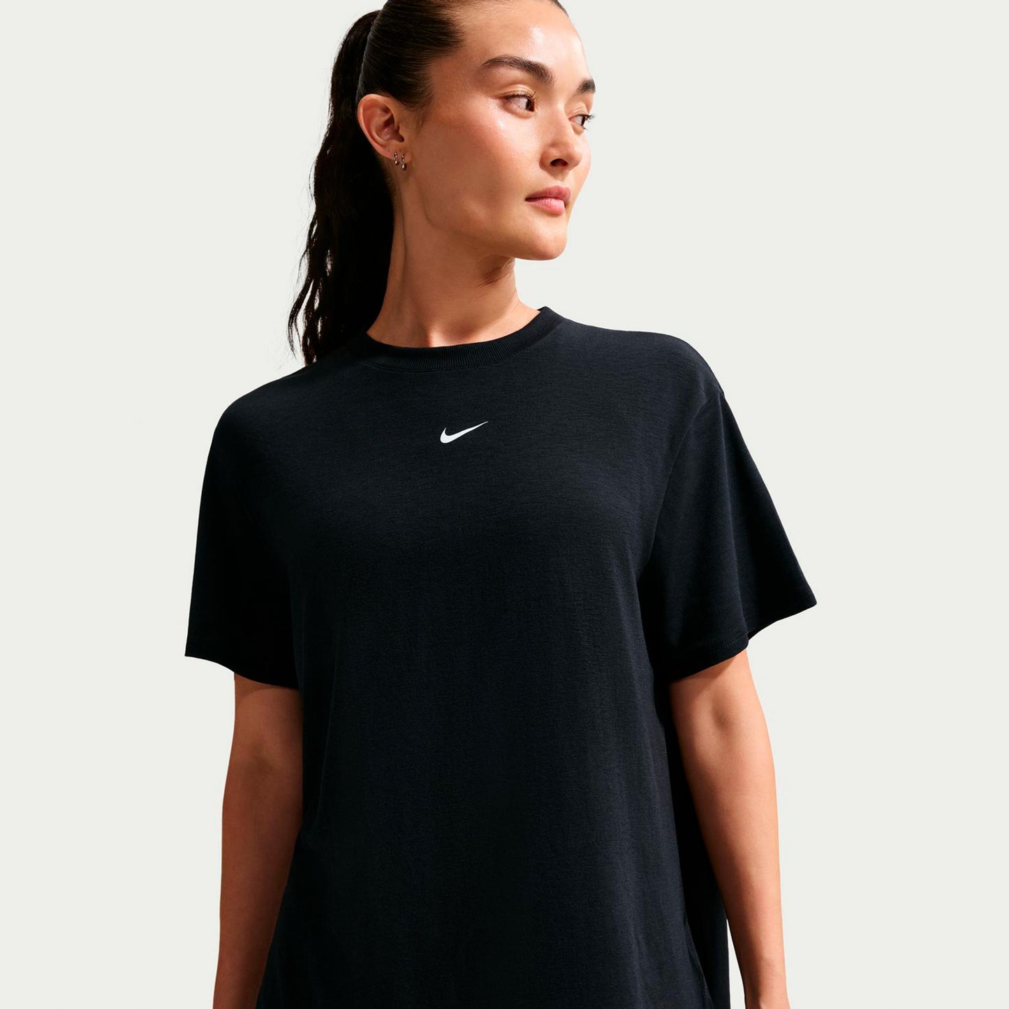 Nike One Relaxed Dri-Fit  T-Shirt Women-black