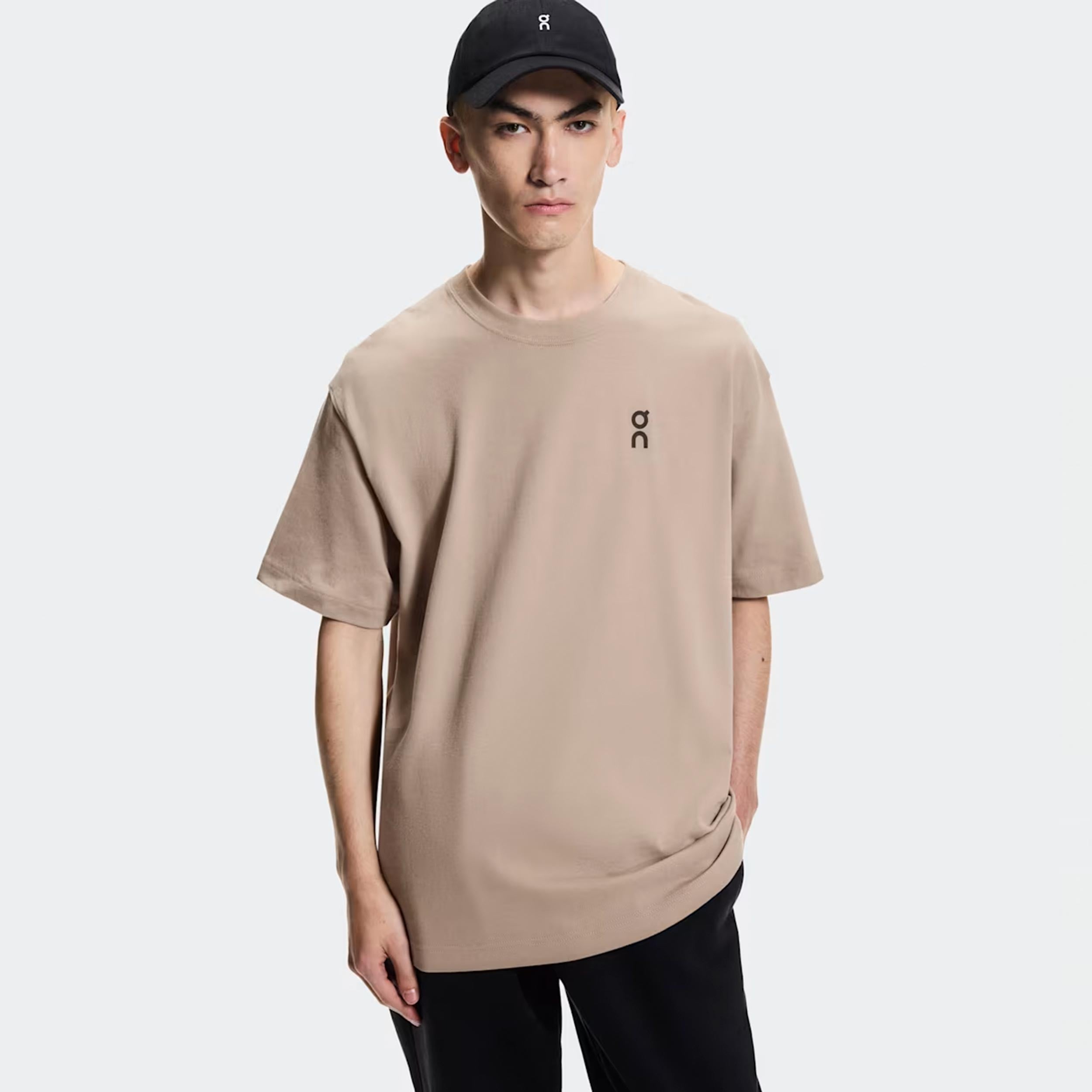 On Club- T-Shirt Men - beige