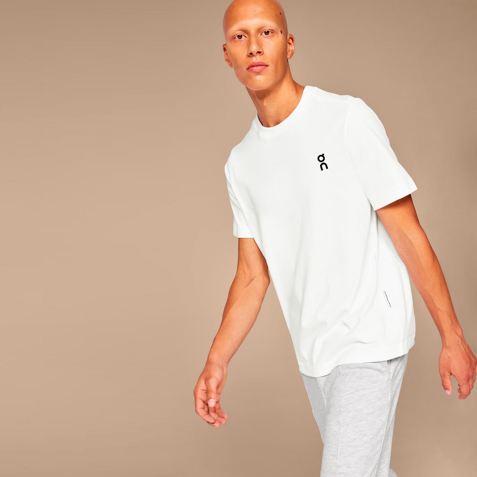 On Club- T-Shirt Men - white