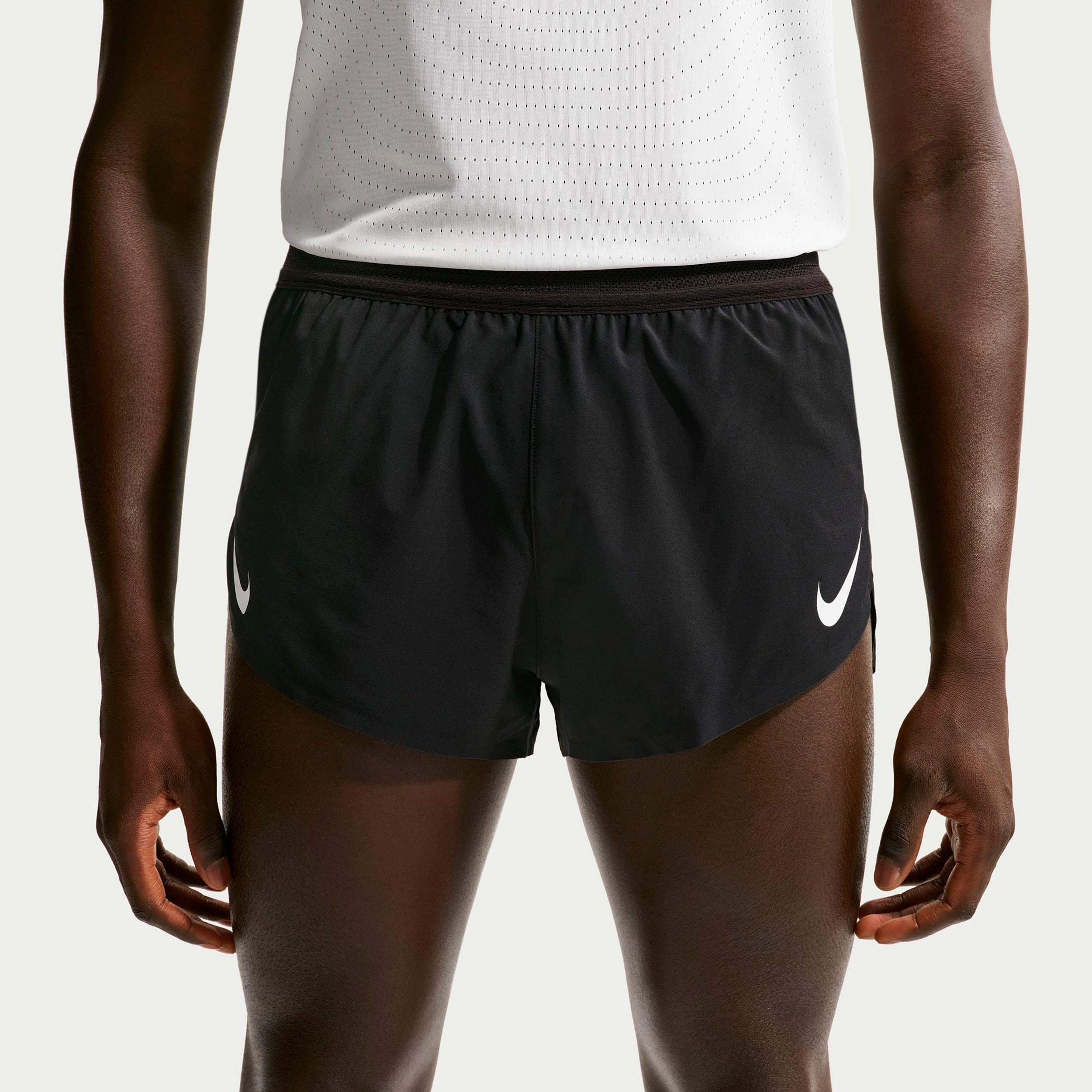 Nike AeroSwift Laufshorts Herren - schwarz, weiß