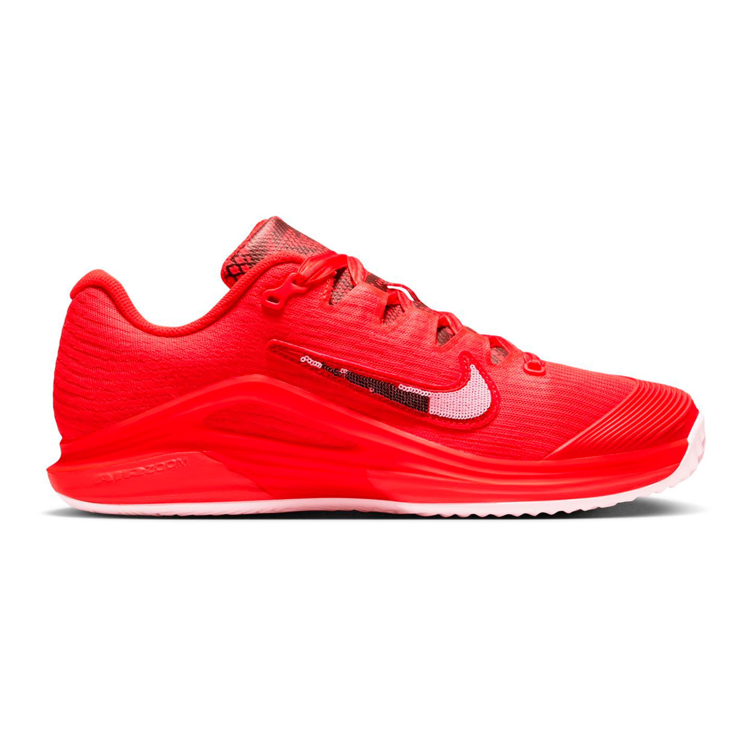 Nike Vapor 12 Aryna Sabalenka Clay court shoe Women - red, multicoloured