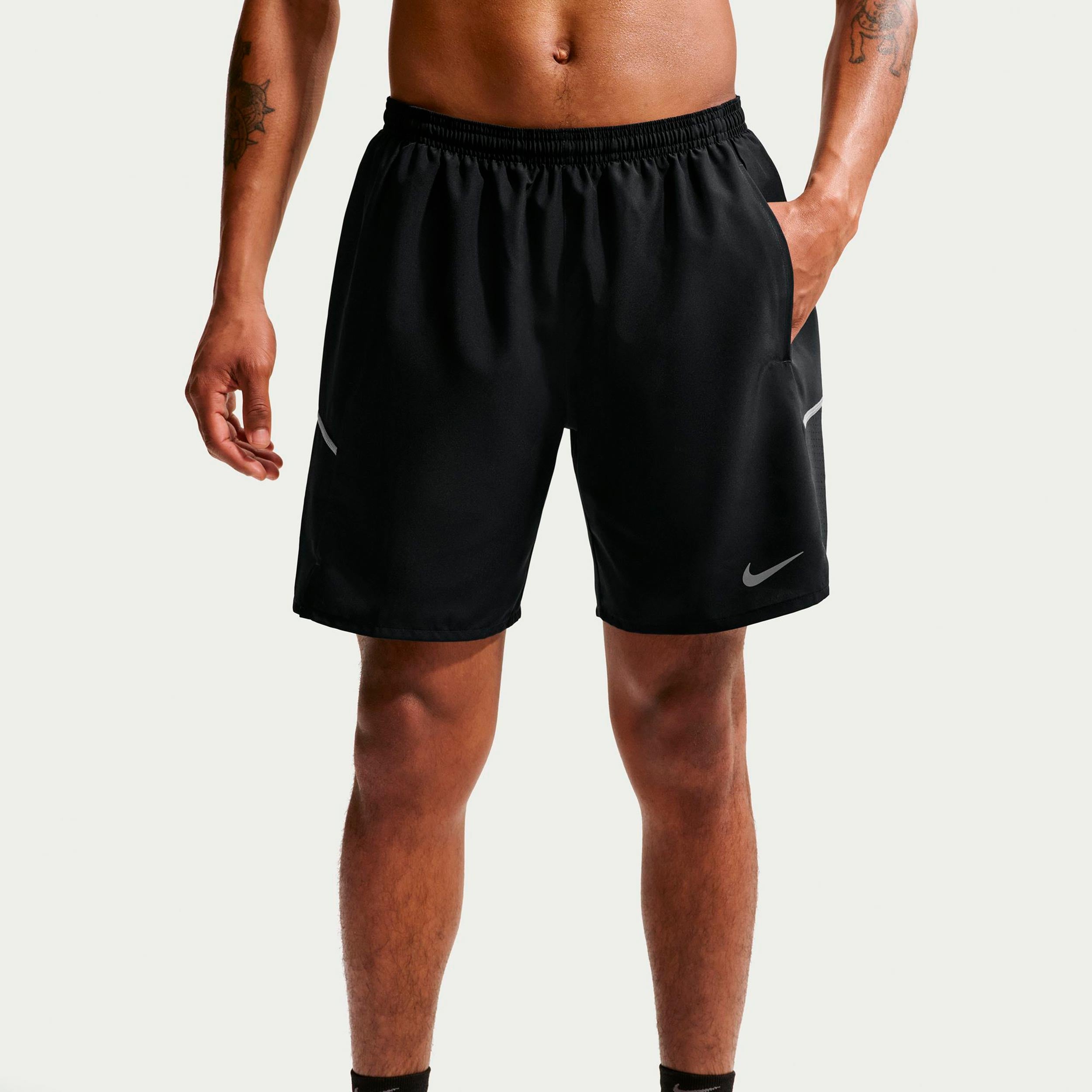 Nike Miler 7in  Running shorts Men - black, silver