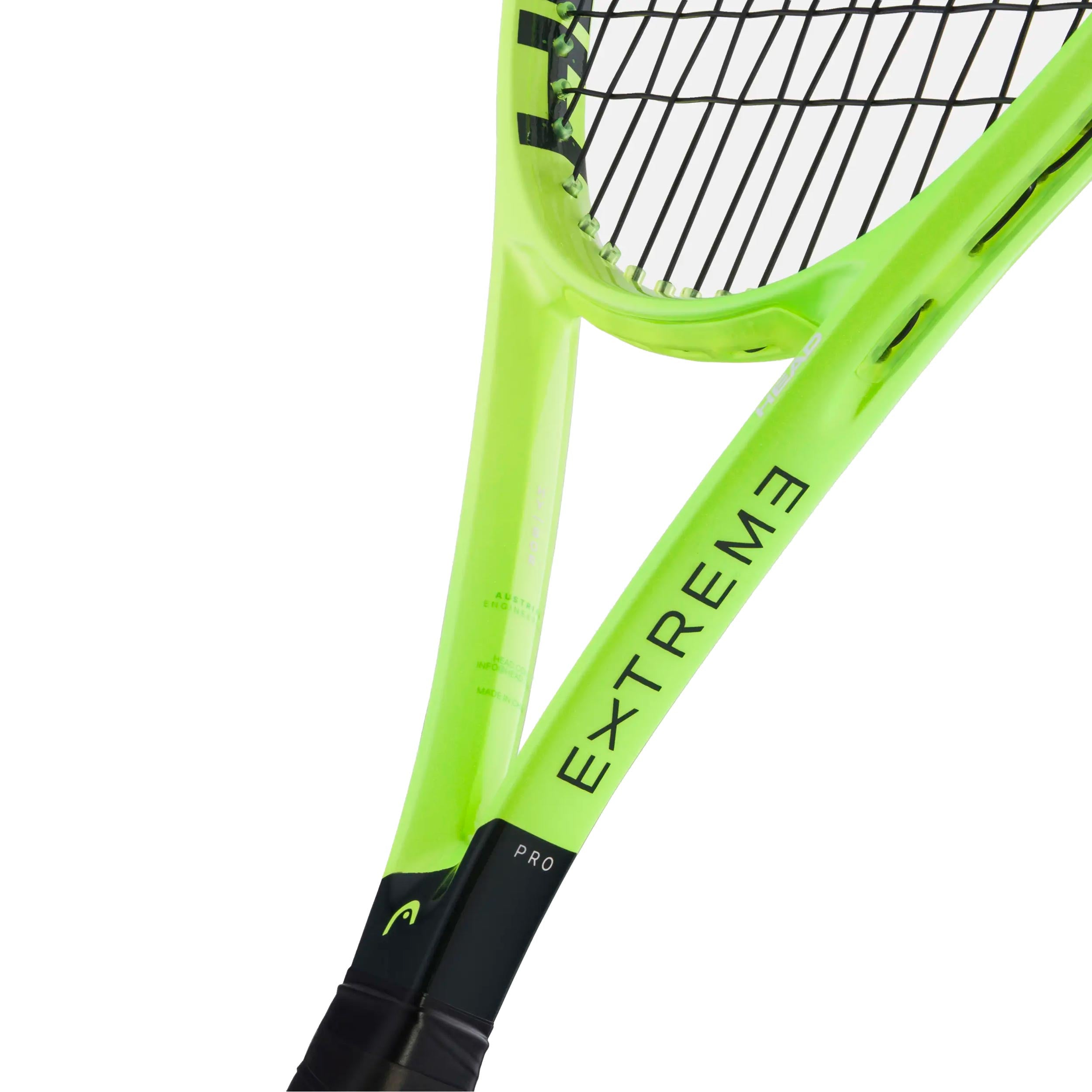 Extreme Pro 2026 Tour racket unstrung | Tennis-Point